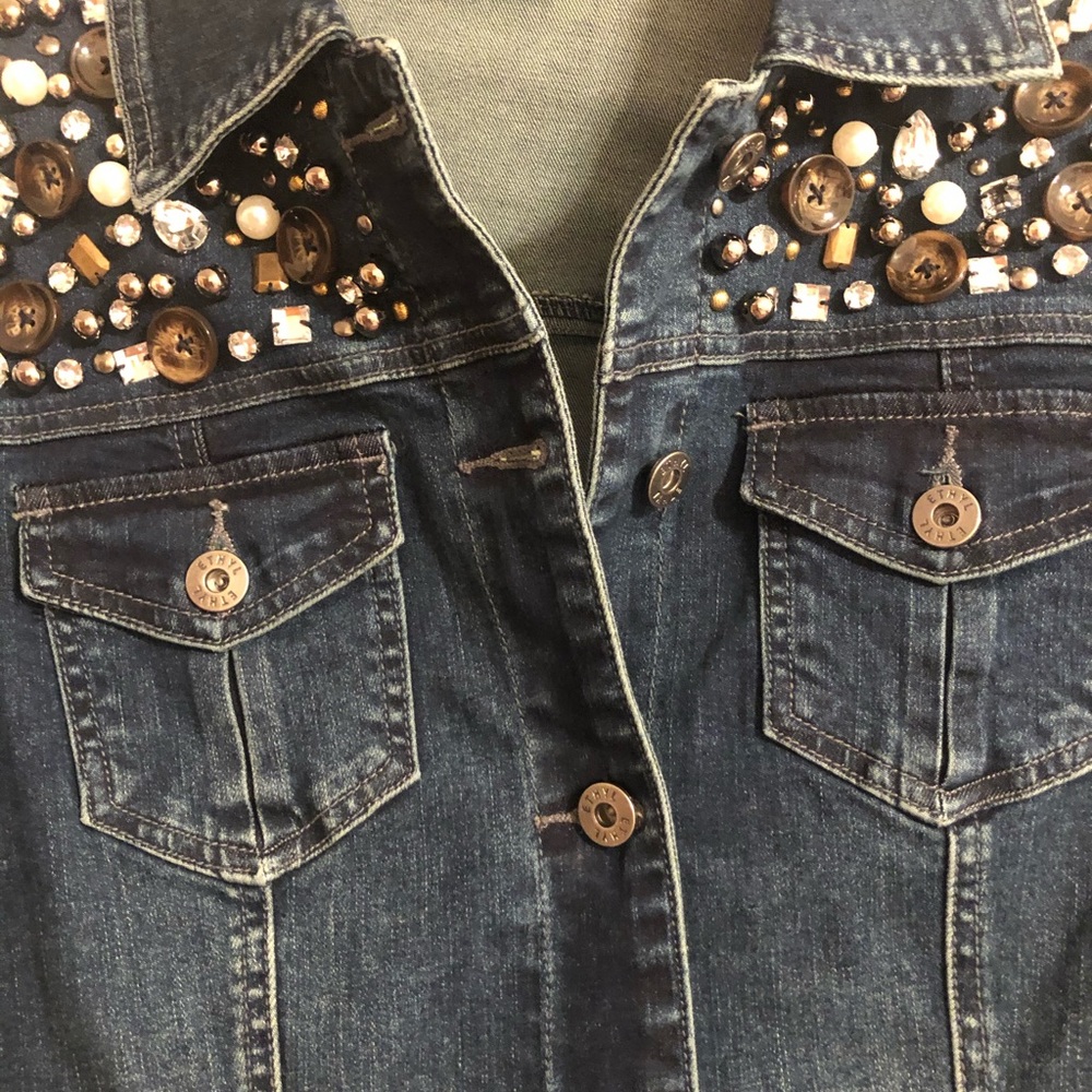 Jacket - Picture 2 of 3
